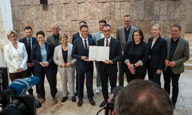 Koalitionsvertrag in Stuttgart unterzeichnet